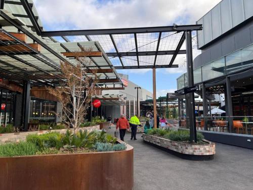 Pleasant Private Room in Taylors Lake Near Melbourne Airport in بحيرات تيلرز