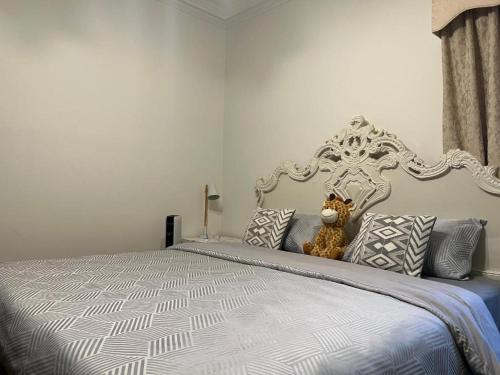 Pleasant Private Room in Taylors Lake Near Melbourne Airport in بحيرات تيلرز