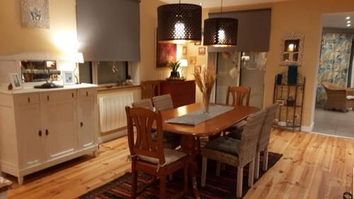 Maison Chaleureuse Bord de Mer in ออเดียร์น