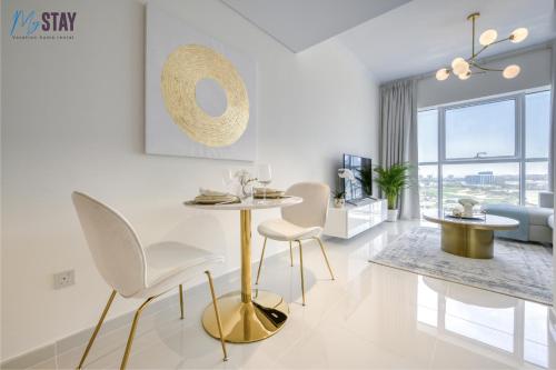 Elegant One Bedroom Apartment - image 14