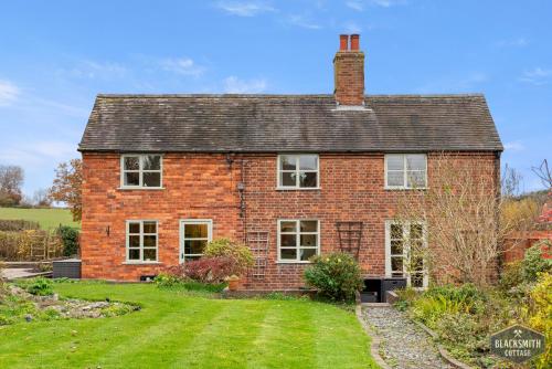 Luxury cottage, 8 guests, 4 bedrooms, Staffordshire