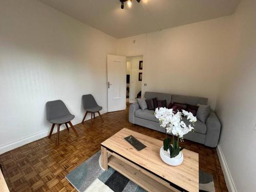 Appart - proche gare - 4 pers in Vaucresson