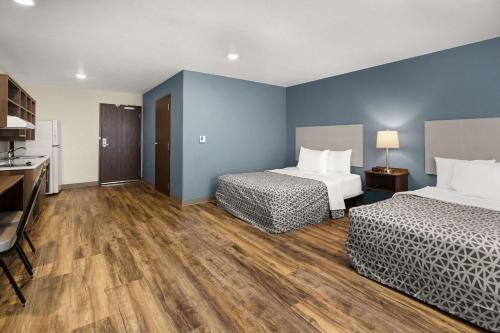 WoodSpring Suites Bowling Green I-65