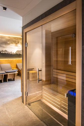 Sauna, Chalet Cridola Dolomiti Experience in Lorensago Di Kadore