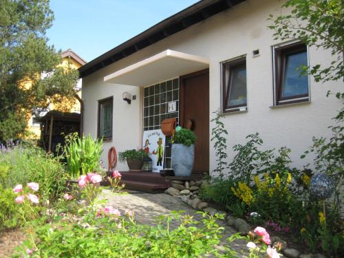 . Eva Und Wolf Apartments