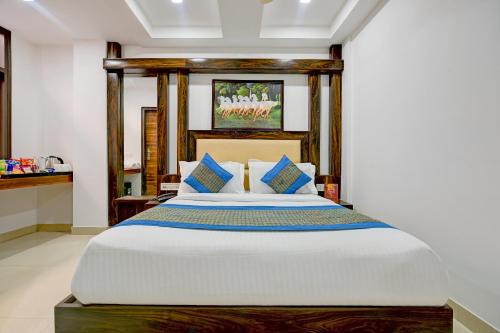 Hotel Bhartia 2 min walk from New Delhi Railway station