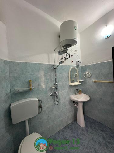 Standard Triple Room image 9