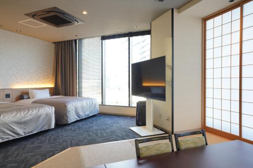 Room, family