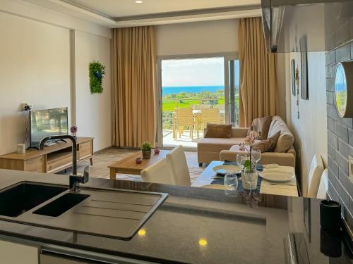 共用Lounge/電視區, 薰衣草公寓酒店 (Lavender Residence) in 庫薩達斯海濱