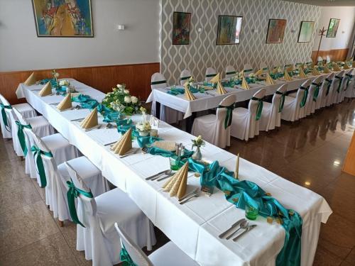 Hotel Eminent - image 7