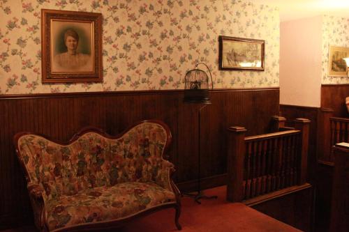 The Winter Inn - image 3