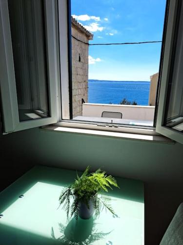 MARIO-50m FROM THE BEACH,TERRACE WITH SEA VIEW!, Split (photo 8)