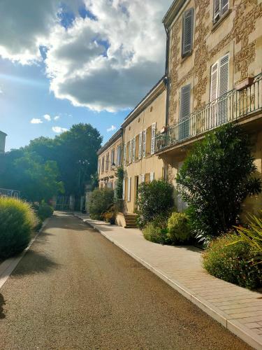 "Les Chacobins" appart'étape av Garage Vélos