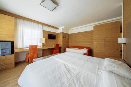 Barisetti Sport Hotel 5