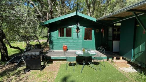 Chalet avec piscine privée dans la forêt