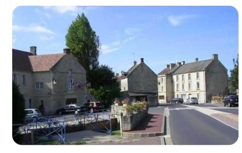 สภาพแวดล้อมโดยรอบ, Logement cosy parking privé situé au cœur du village (Logement cosy parking prive situe au cœur du village) in เรวิเย