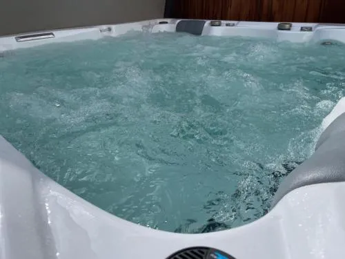 Winter Oase Beheizter Whirlpool Sauna und Kamin in Geisenheim, Deutschland