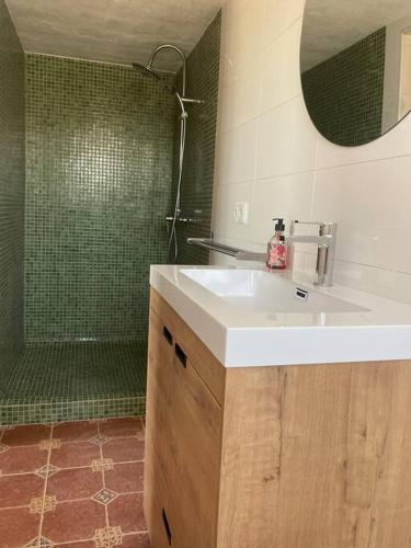 ฝักบัว, Casita Abanilla in อัลคูเซร์