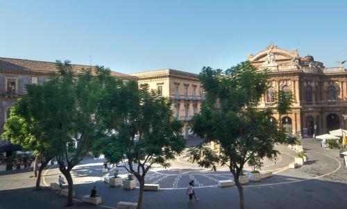 Balconi sul teatro Bellini