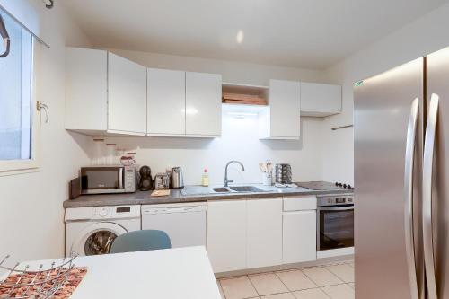 кухня, Élégance Familiale - Confort & Jardin (Elegance Familiale - Confort & Jardin) in Cormeilles-en-Parisis