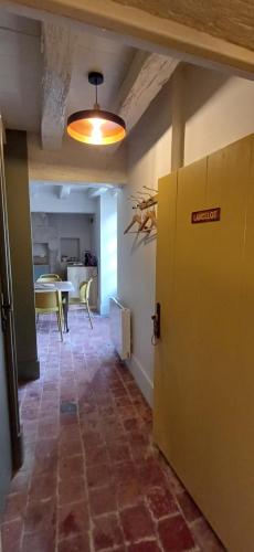 Entrada, Logis La Vachère (Logis La Vachere) in Avallon