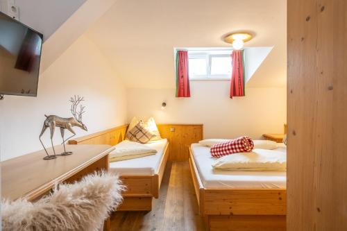 Triple Room with Mountain View