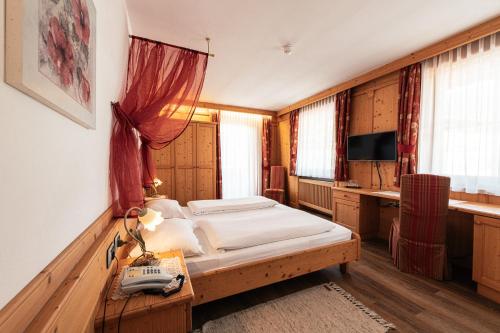 Hotel Goldene Rose Room Type - Deluxe Double Room