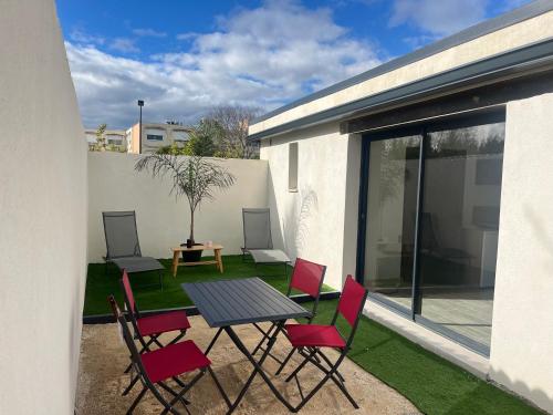 Maison de 40m2 avec jardin de 50m2 - Location saisonnière - Orange