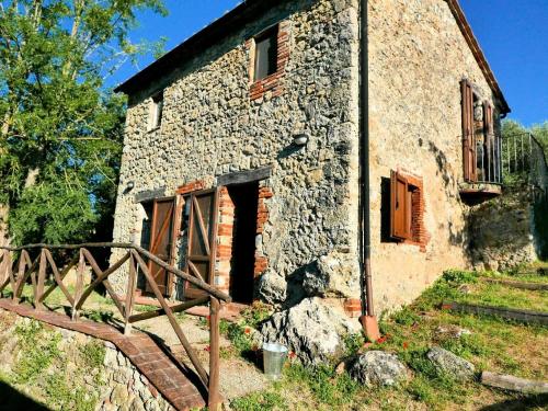 Ferienhaus in Ciciano mit Terrasse, Garten und Grill und Panoramablick