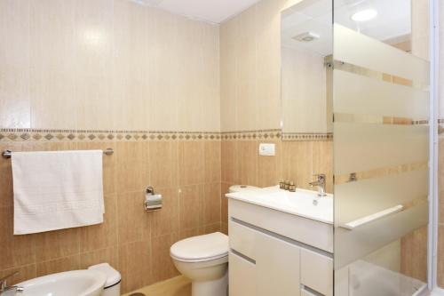 Apartment with Pool View  image 10