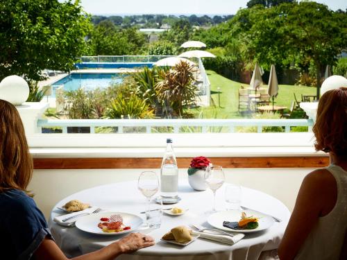 餐廳, Hotel Restaurant Spa du Tumulus Carnac in 卡赫納克