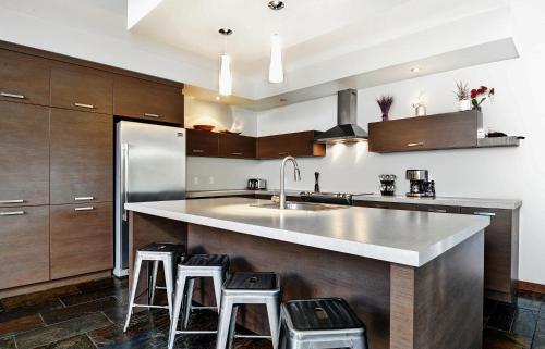 Chalets Alpins-43 Chemin des Skieurs in Stoneham (QC)