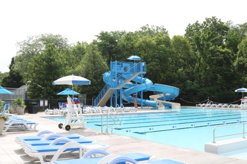 Swimming pool, The Fountain Inn in Marblehead (OH)
