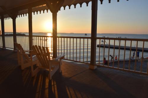 Surrounding environment, The Fountain Inn in Marblehead (OH)