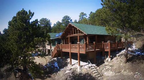 Broadmeadow Cabin - Pet Friendly - Hiking Snowshoeing Ski - Near Allenspark - Estes Park cabin in Allenspark, USA