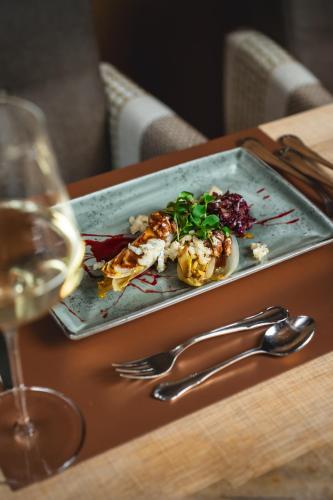 548827691 Alpinhotel Berghaus spa