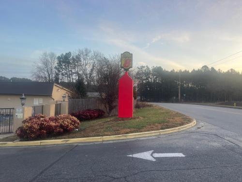 Super 8 by Wyndham Monroe in Monroe, USA