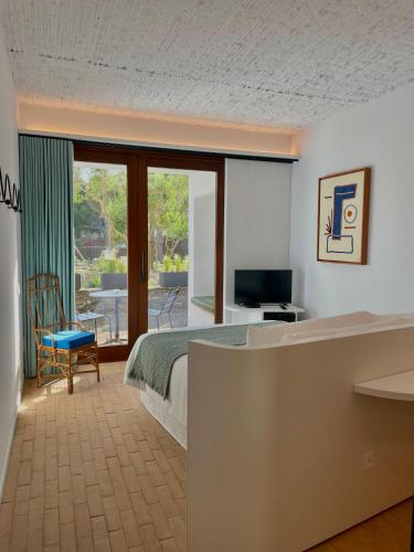 room detail thumbnail 1