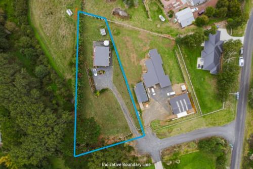 Tranquil Countryside Retreat with Modern Amenities in Pokeno