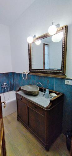 Villa Mazzini Room Type - Twin Room with Private External Bathroom