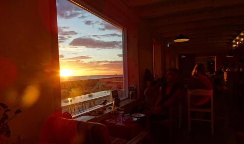 Restaurant, Tungulending Guesthouse in Húsavík