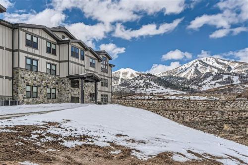 Helling Circle Hideaway 303 condo Helling Circle Hideaway 303 condo