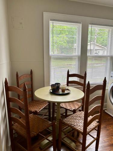 Cozy Corner In The City in Hot Springs, USA