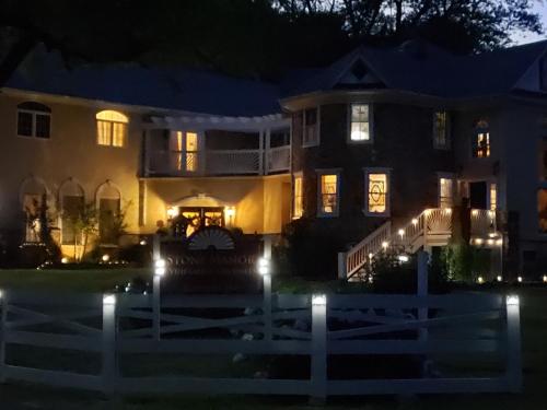 Stone Manor Boutique Inn - image 14