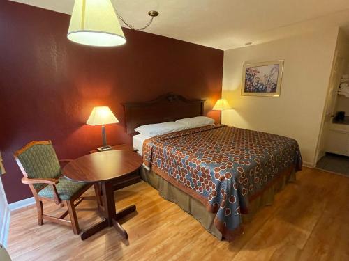 Standard King Room