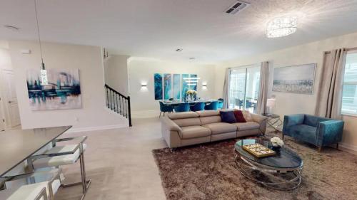 NEW Pool Spa & Game Room Home 6 Miles to Disney in Davenport, USA