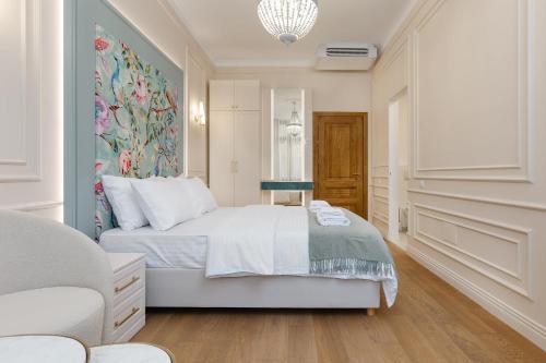 1910 Boutique - Self Check-In Only