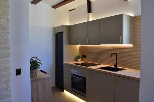 köök, Apartments & Boutique Meraki in Ontinyent