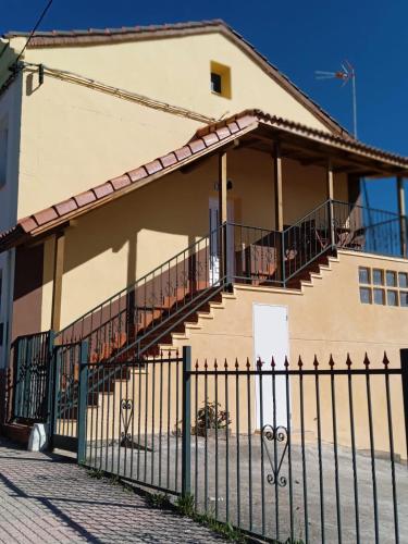 Viesnīcas āriene, Bonito apartamento Cistierna in Cistierna