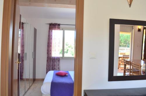 3 bedrooms, 5 beds